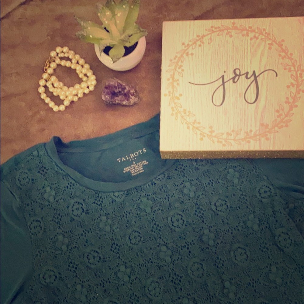 Teal 3/4 sleeve shirt with lace front